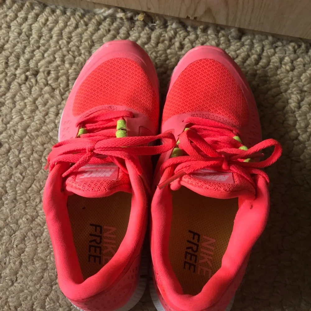 Women’s Nike Free Run Shoes Pink US Size 6.5 - Picture 7 of 8